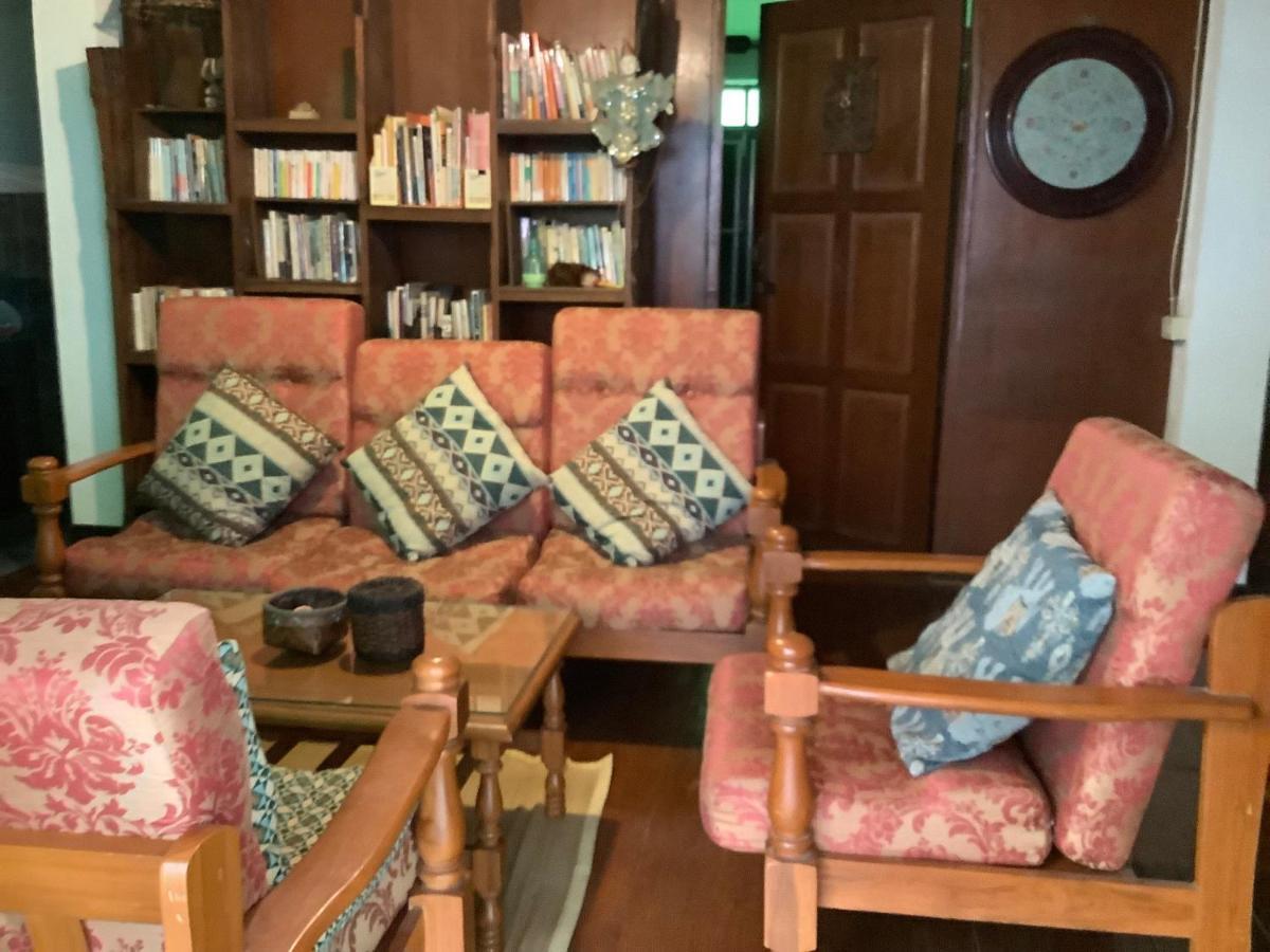 Tata Guesthouse Τσιάνγκ Μάι Εξωτερικό φωτογραφία