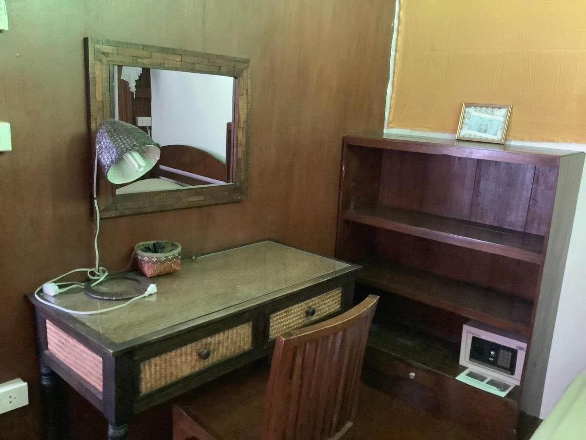 Tata Guesthouse Τσιάνγκ Μάι Εξωτερικό φωτογραφία